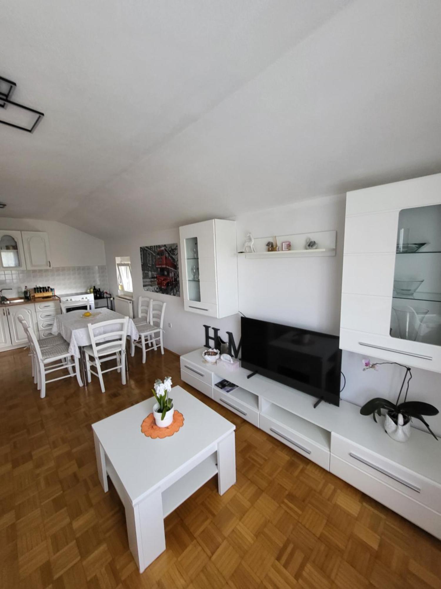 Apartmaji Peric *